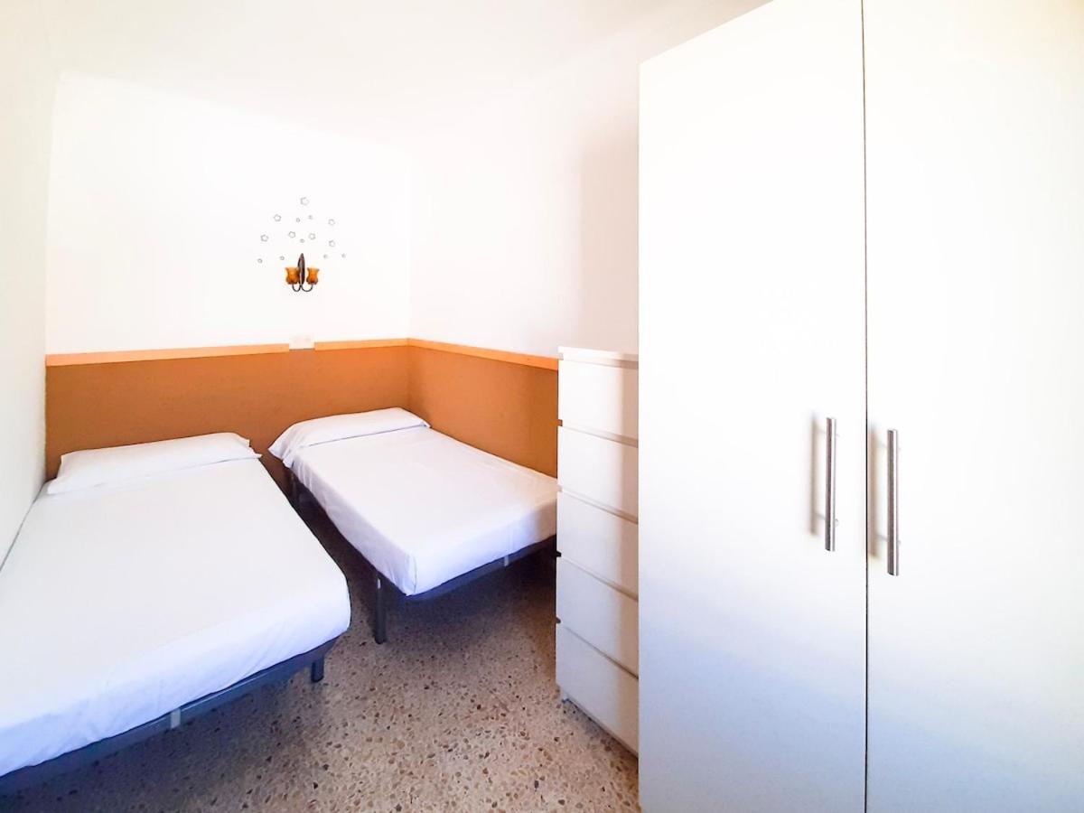 Bon Dia 31 Sistach Rentals أولاستارتيت المظهر الخارجي الصورة