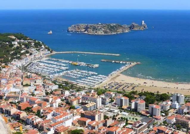 Bon Dia 31 Sistach Rentals أولاستارتيت المظهر الخارجي الصورة